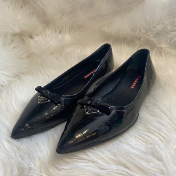 Prada Pointed Toe Patent Leather Flats Sz. 39 Shoe - Picture 2 of 11